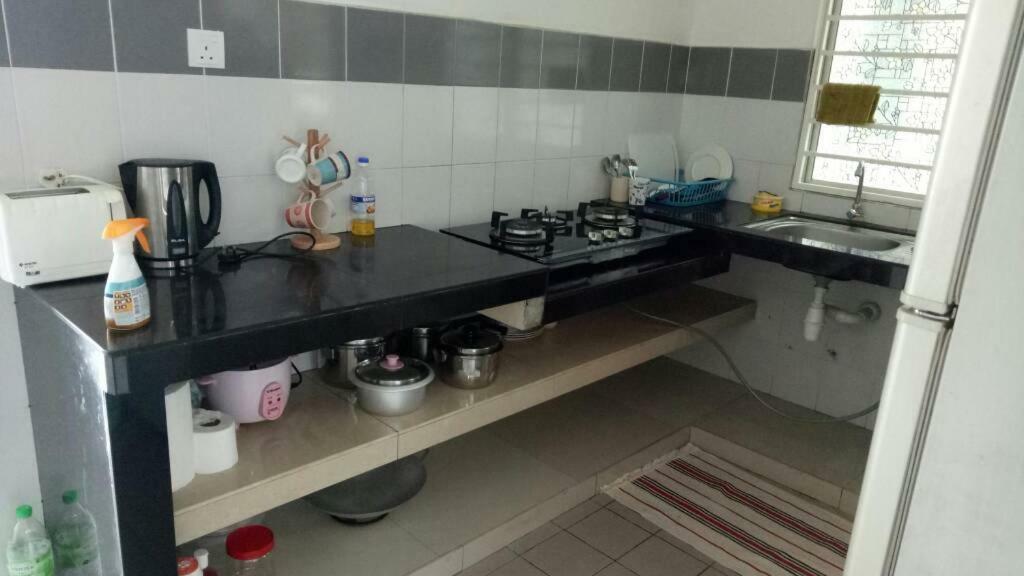Affordable Stay @ Rue'S Villa Tropika Apartment, Ukm Банги Экстерьер фото